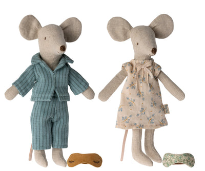 Mum + Dad Mice in Cigar Box by Maileg