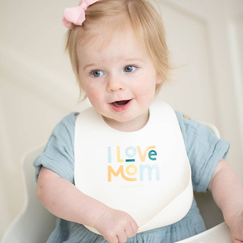 Wonder Bib - I Love Mom by Bella Tunno