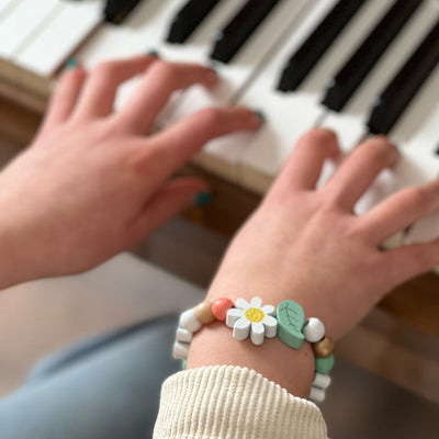 Make Your Own Daisy Chain Bracelet Kit by Cotton Twist