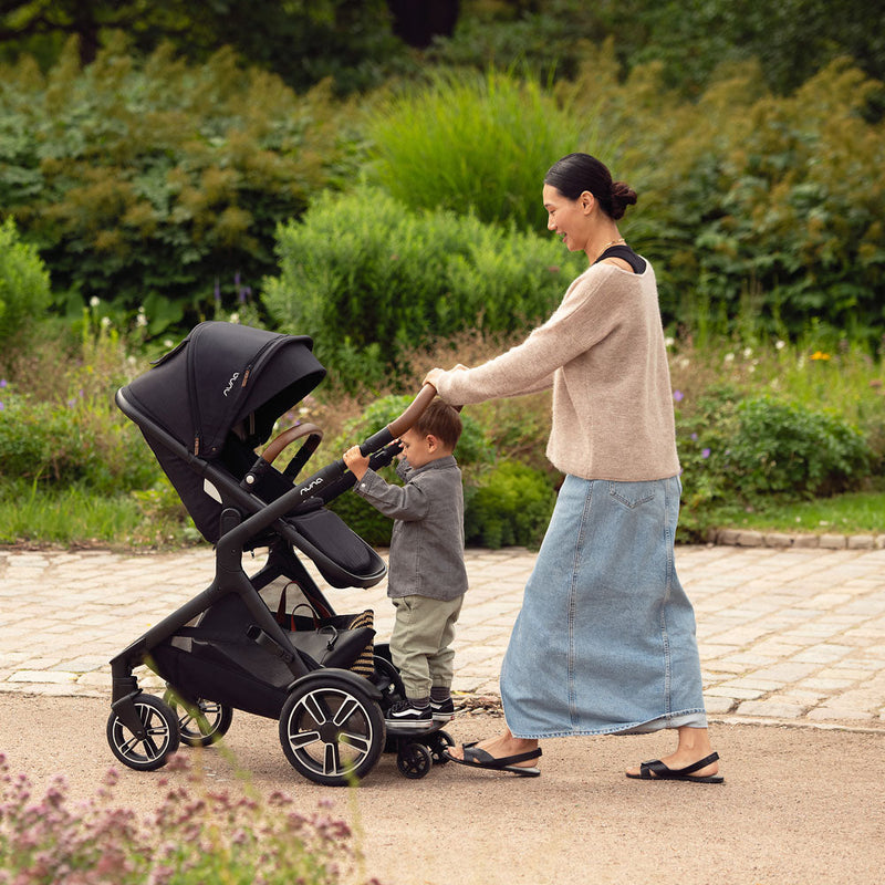 PIPA urbn + DEMI Next Travel System by Nuna