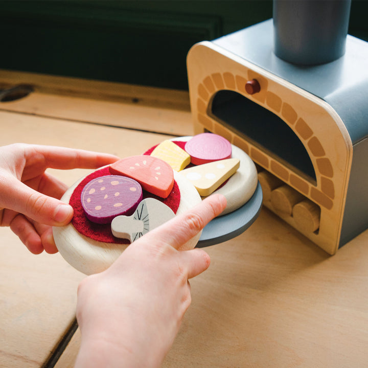 Make Me a Pizza! by Tender Leaf Toys