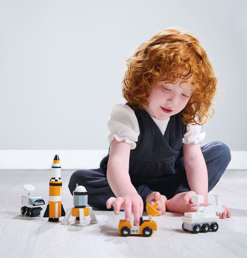 Space Voyager Set by Tender Leaf Toys