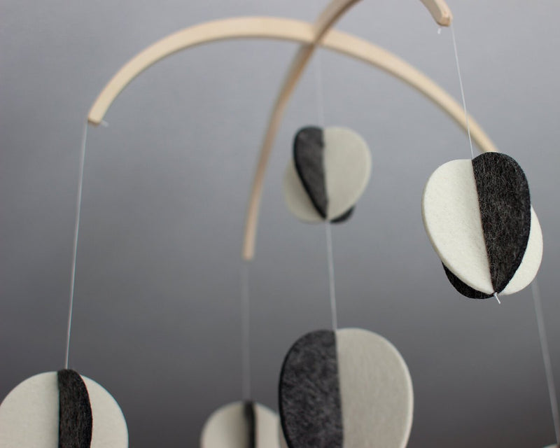 Felt Mobile - High Contrast Modern Orbs Decor Dundry Hill   